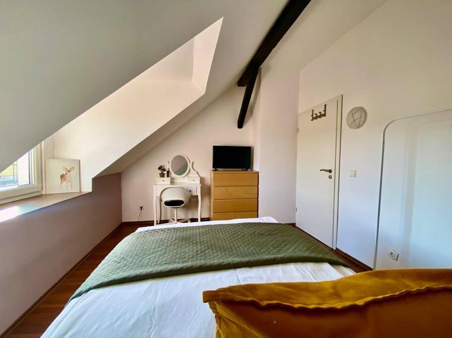 12: Privatzimmer Fuer Reisende Durch Koblenz Koblenz  Exteriör bild